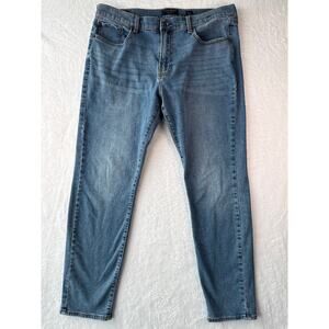 Lucky Brand Jeans 411 Athletic Taper Men 36x32 Medium Wash Blue Denim